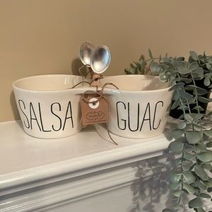 Mud Pie Salsa and Guac Server